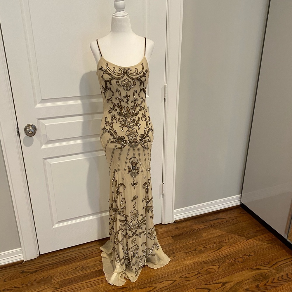 Sue Wong 100% embroided evening dress